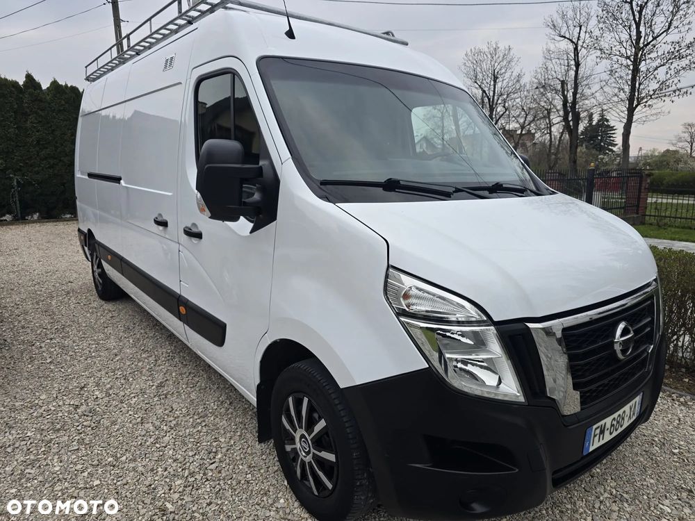 Nissan NV 400 - 1