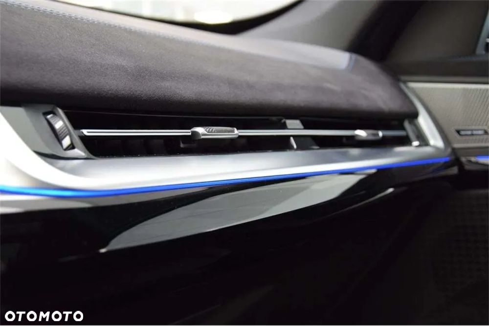 BMW X1 sDrive18i - 14