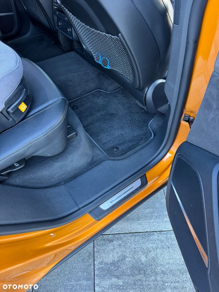 Audi Q8 - 12