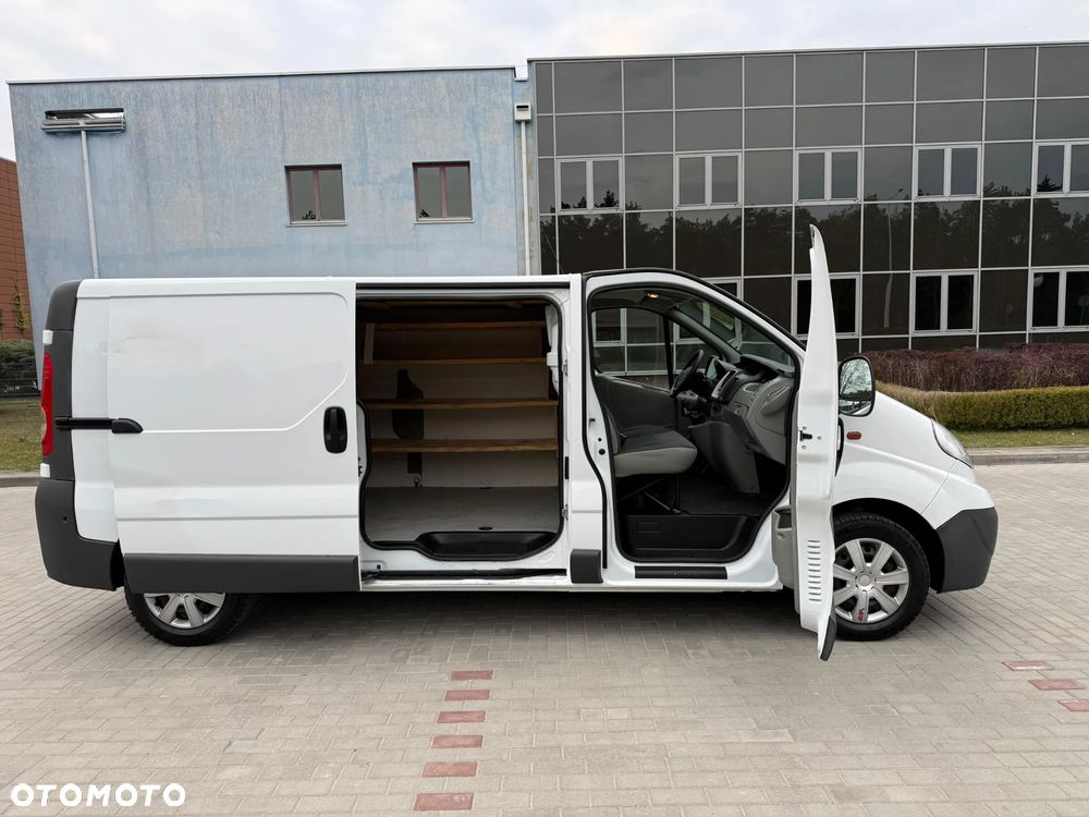 Opel Vivaro - 19