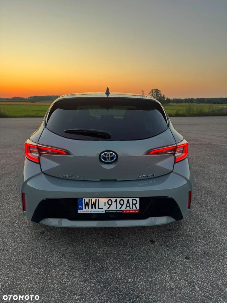 Toyota Corolla 1.8 Hybrid Selection - 12