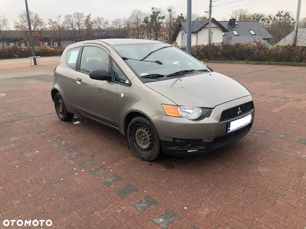 Mitsubishi Colt - 1