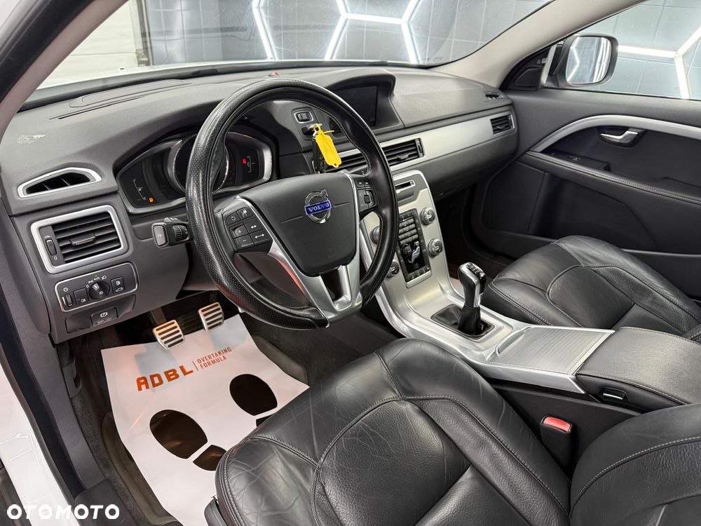 Volvo XC 70 D4 Momentum - 25