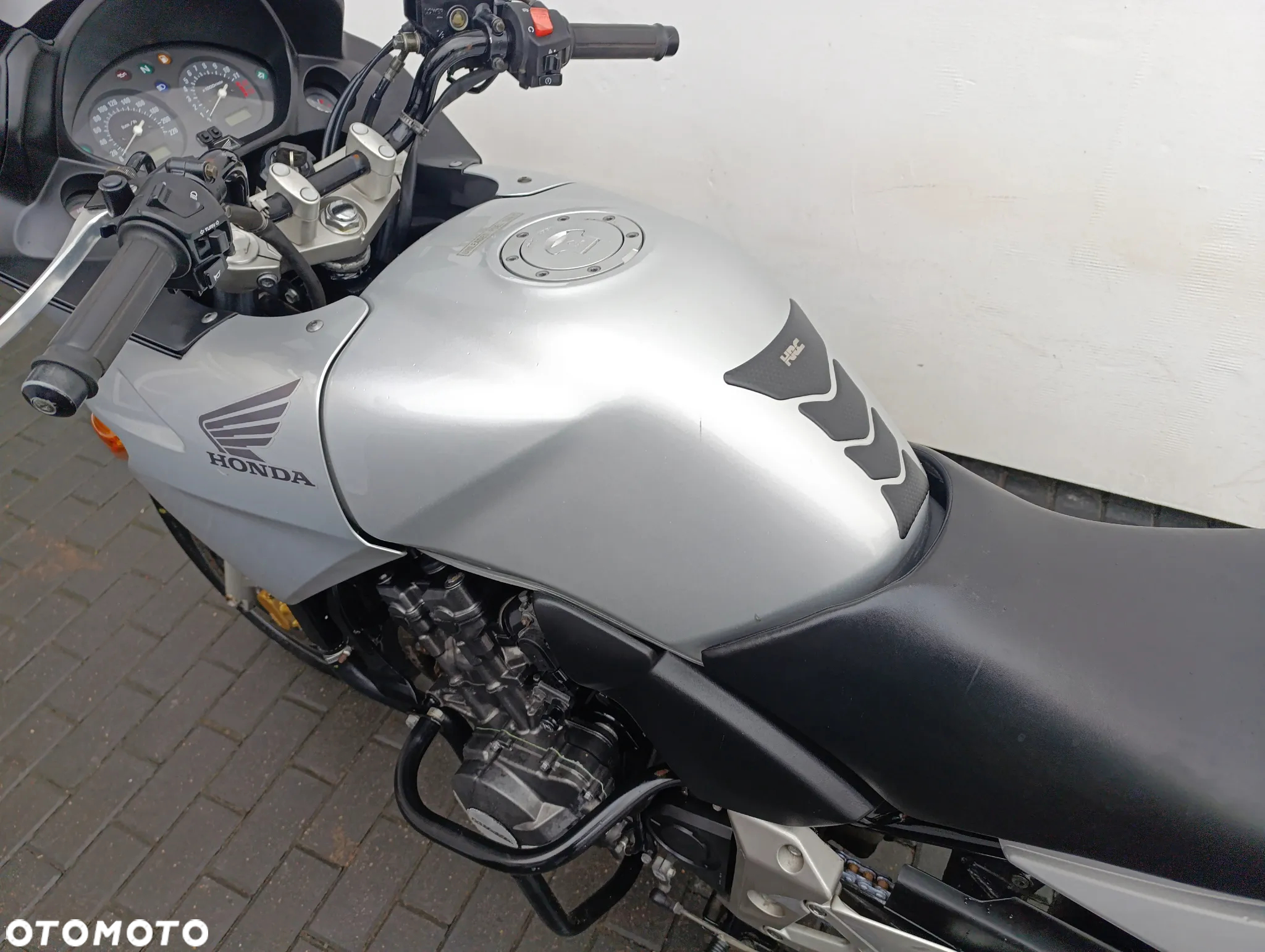 Honda CBF - 15
