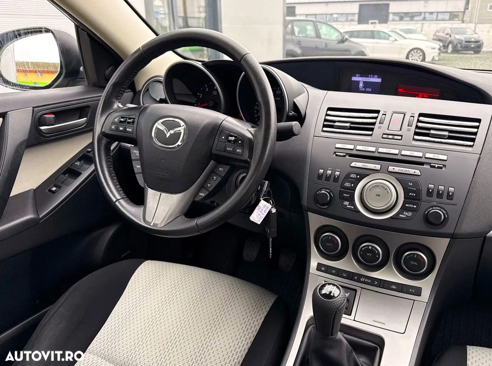 Mazda 3 1.6 MZR Active Plus - 9