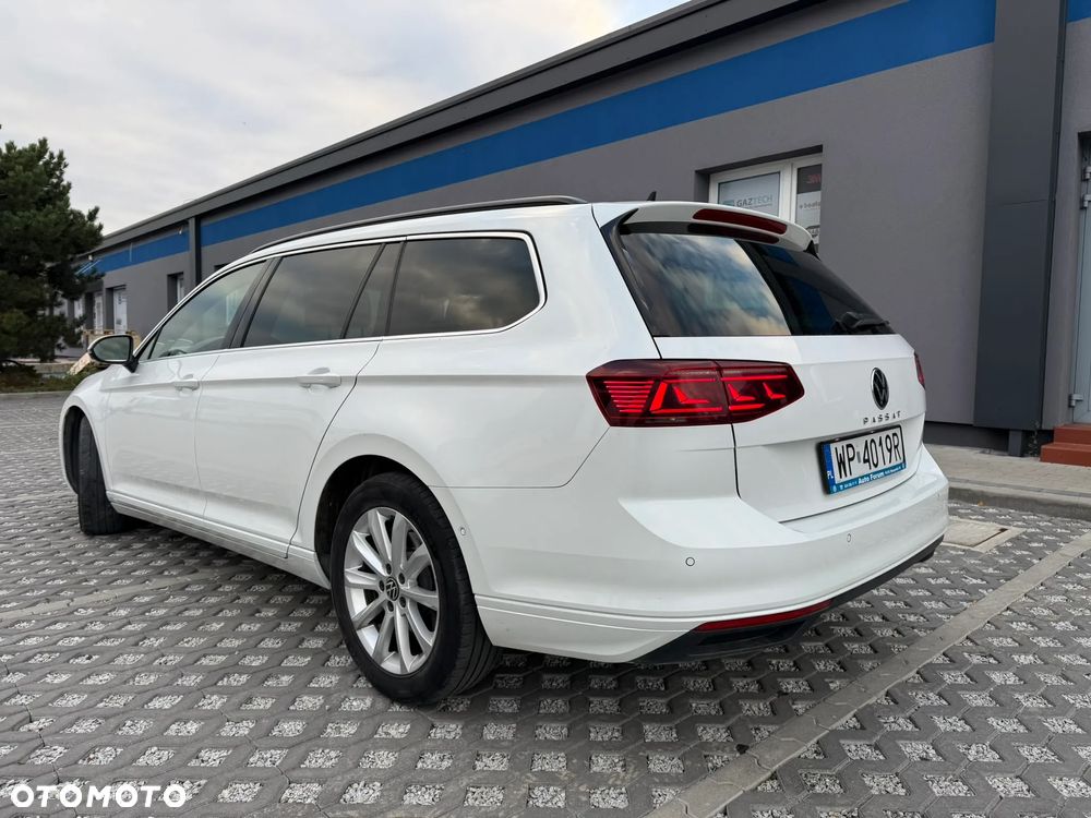 Volkswagen Passat 2.0 TDI SCR DSG Business - 19