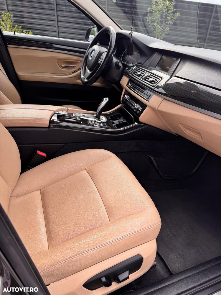 BMW Seria 5 520d xDrive AT - 3