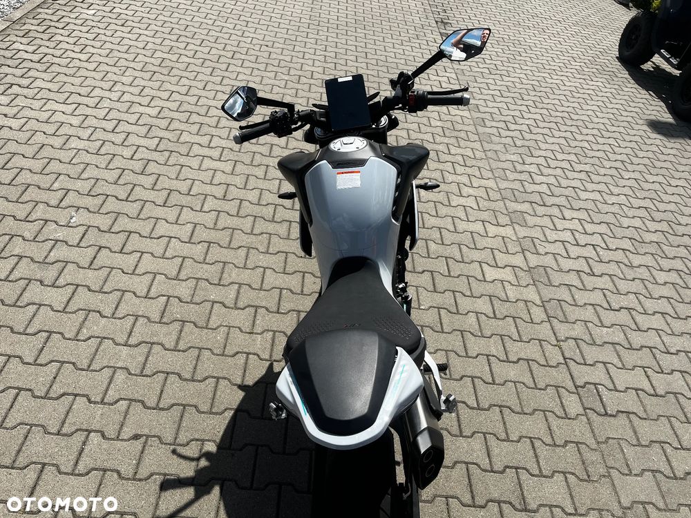 CFMoto 800NK - 16