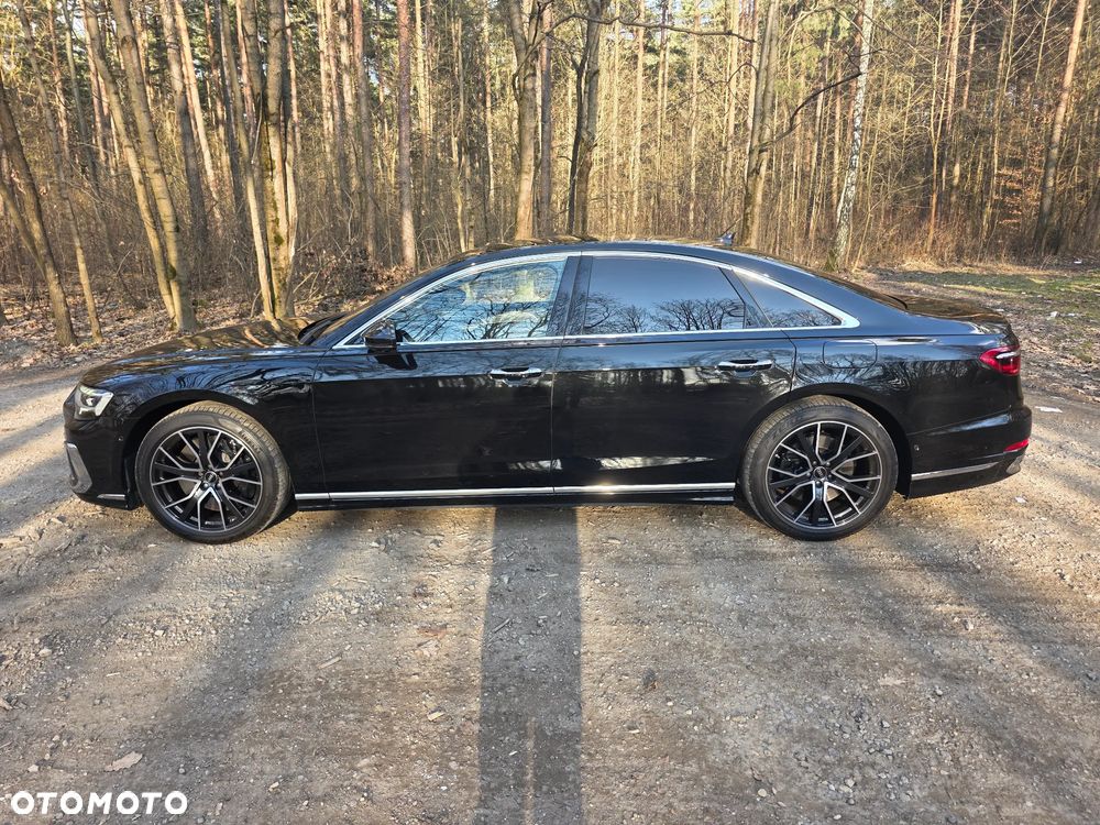 Audi A8 - 12