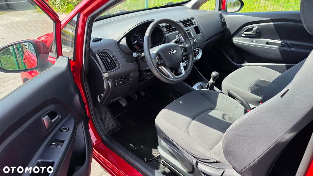 Kia Rio 1.2 Dream Team Edition - 9