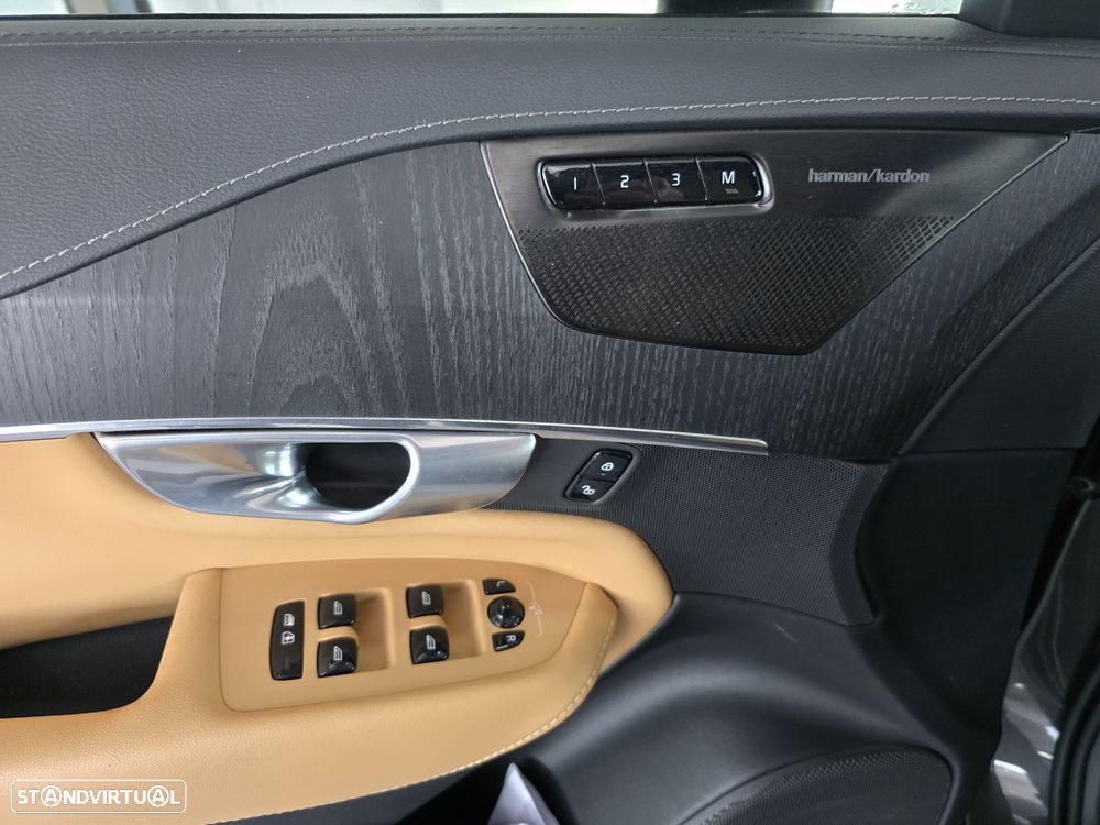 Volvo XC 90 T8 AWD Ultra Black Edition - 21