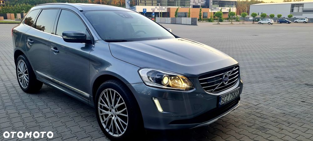 Volvo XC 60 T5 Drive-E Ocean Race - 2