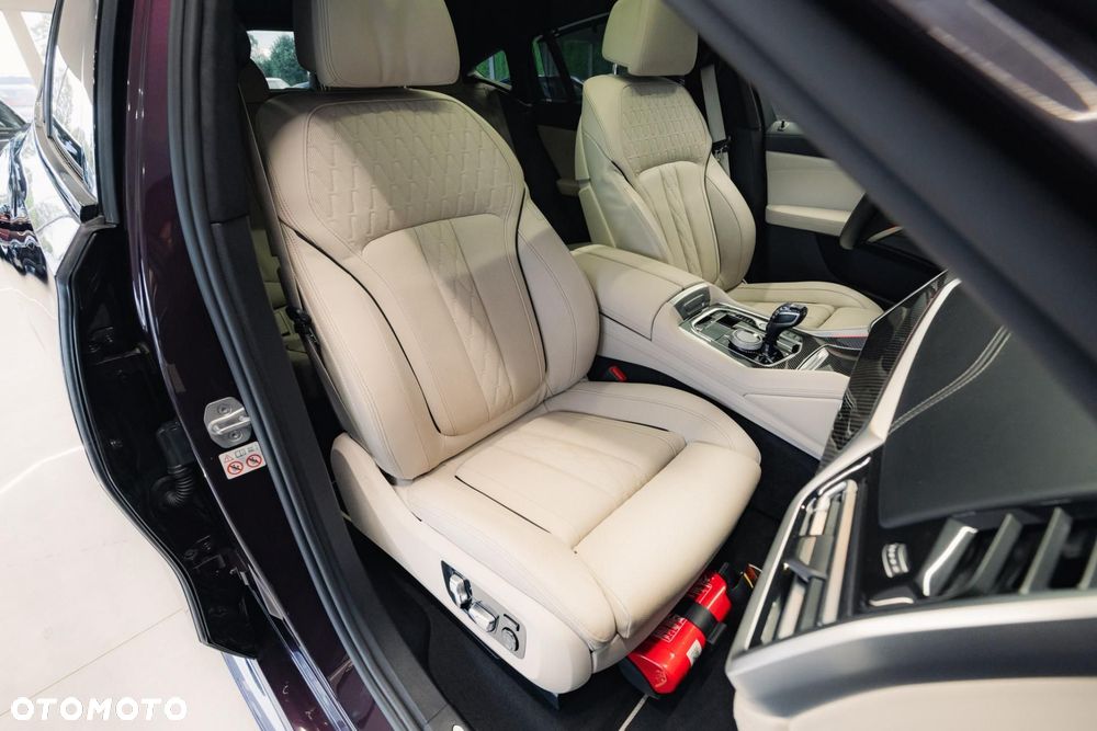 BMW X6 - 16