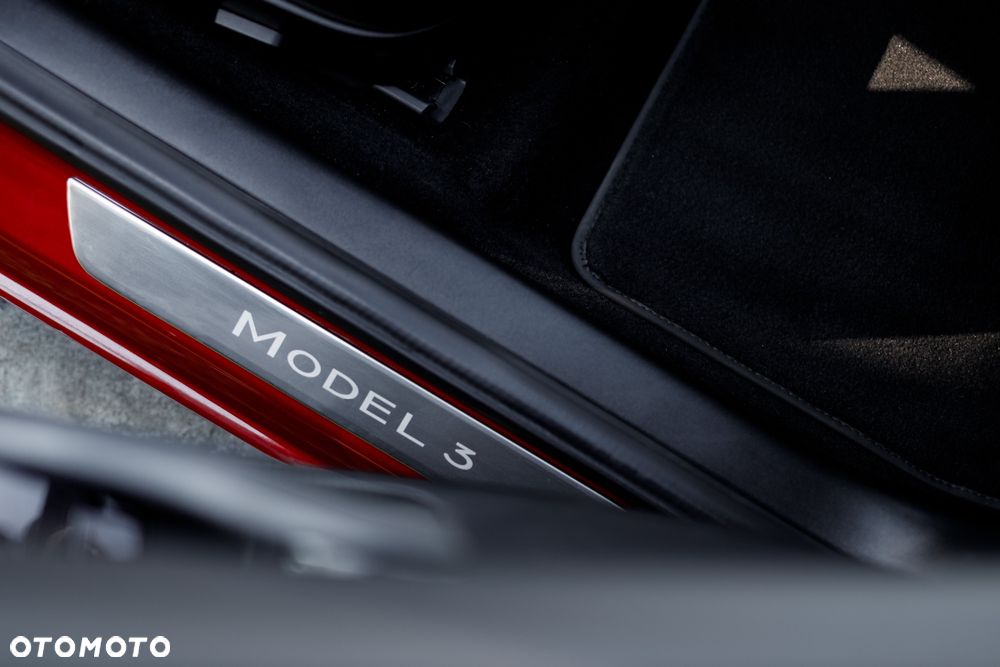 Tesla Model 3 - 22
