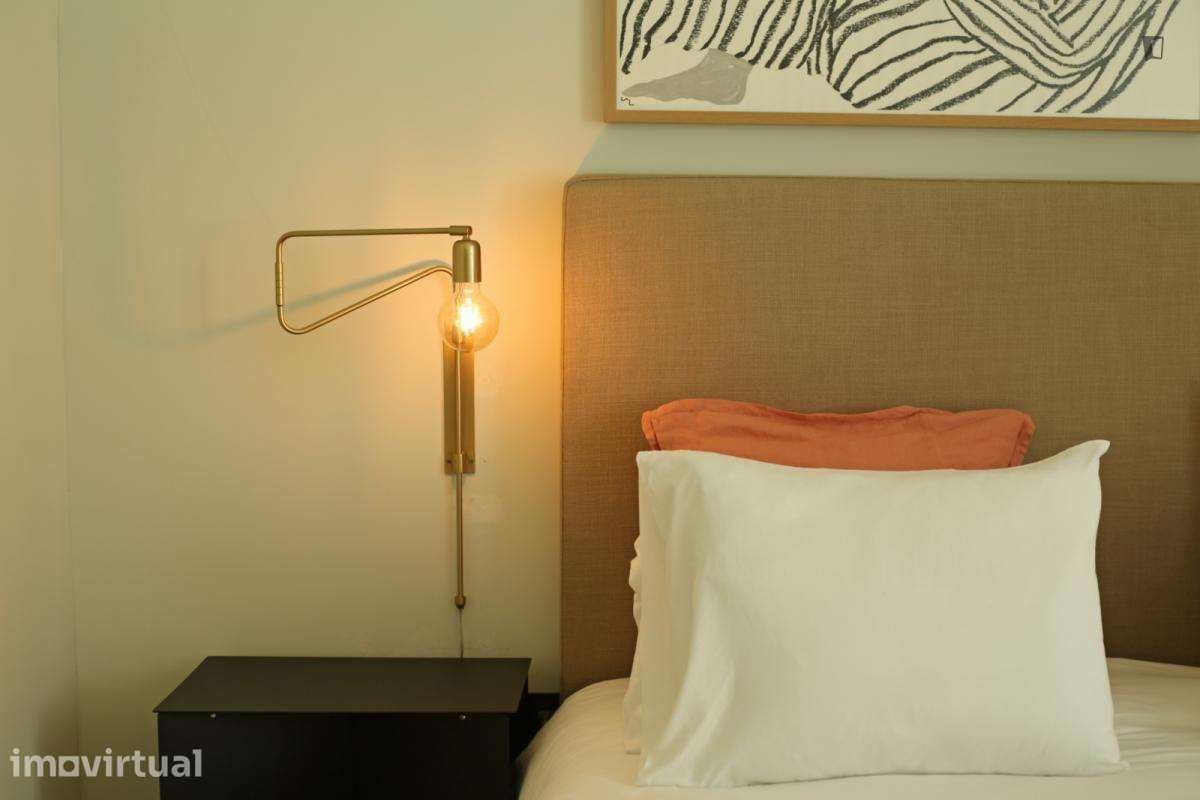 Apartamento com 1 quartos - localizado em Miragaia Porto - Grande imagem: 4/18
