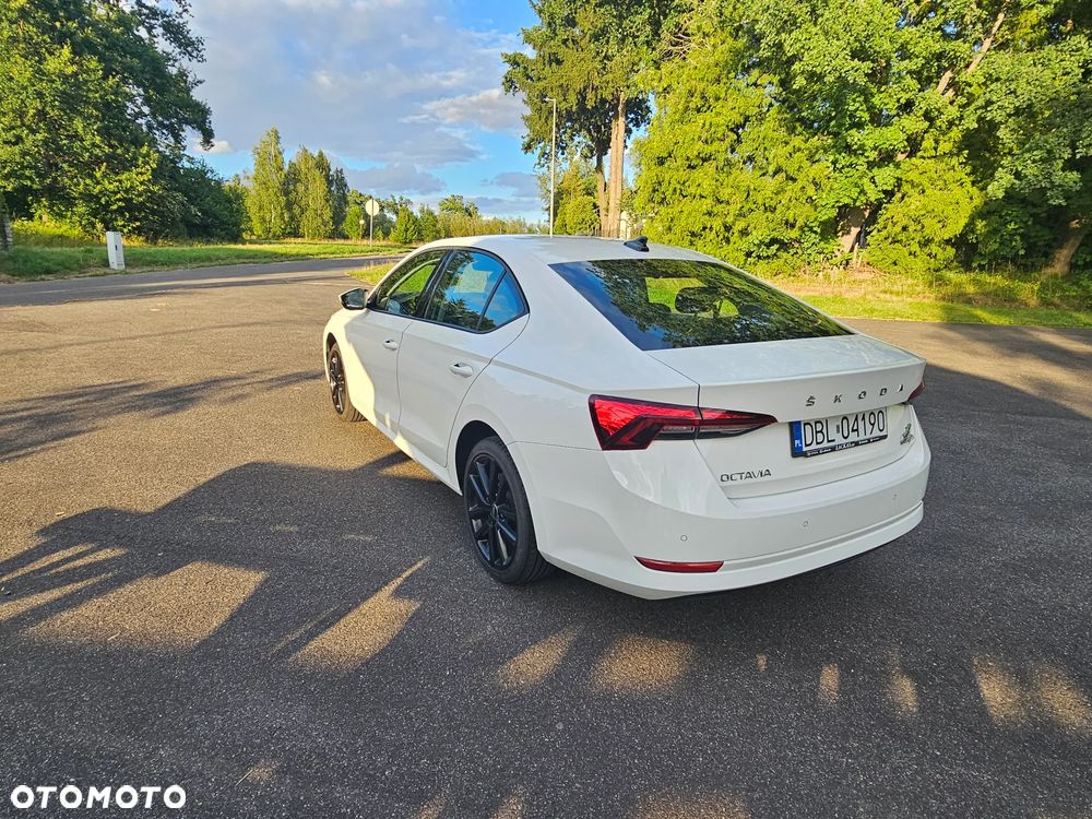 Skoda Octavia 2.0 TDI Ambition DSG - 4