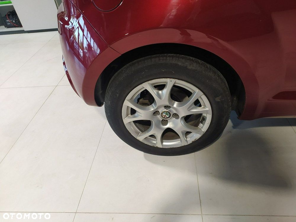Alfa Romeo Mito 1.4 TB MultiAir Distinctive S&S TCT EU6 - 23
