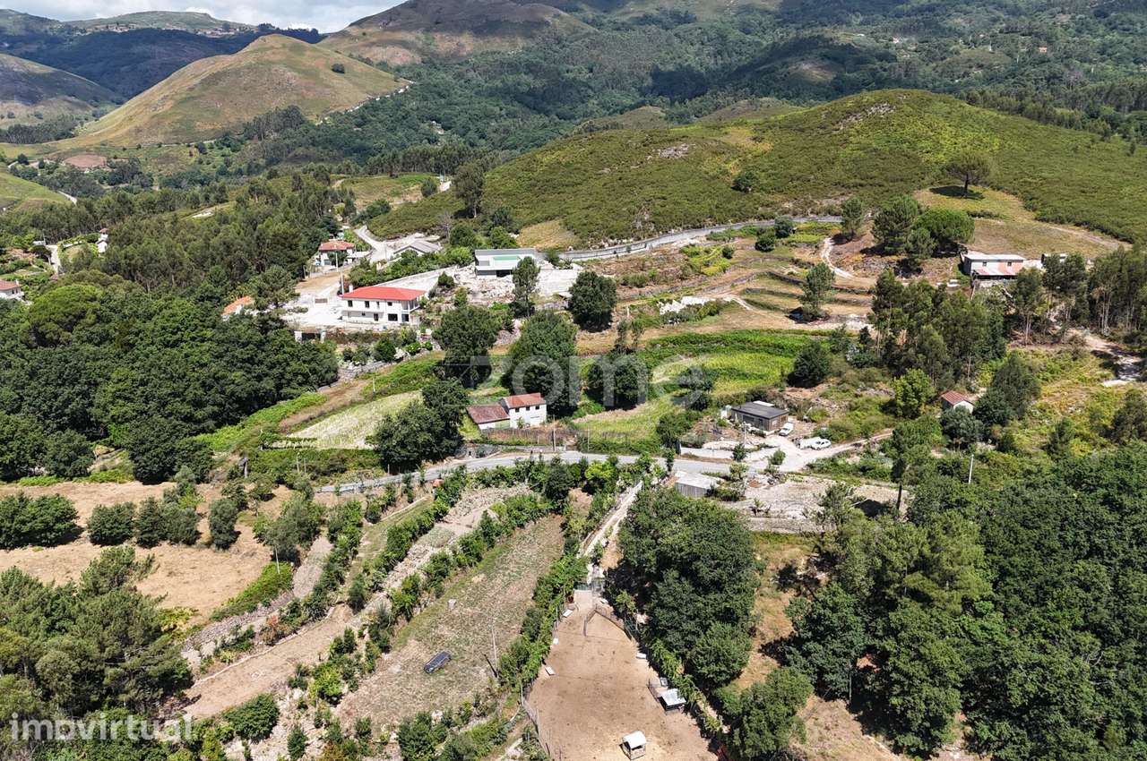 Terreno com anexo agrícola e capacidade de construção - Grande imagem: 5/16
