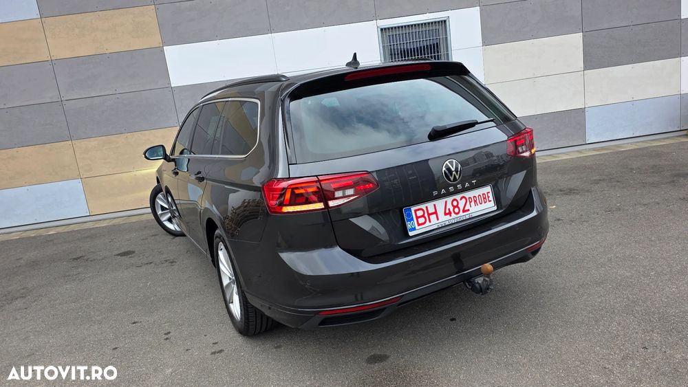 Volkswagen Passat Variant 2.0 TDI SCR DSG Business - 4