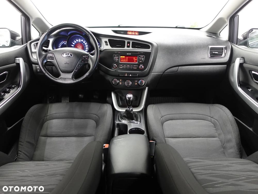 Kia Ceed 1.4 CVVT Vision - 27