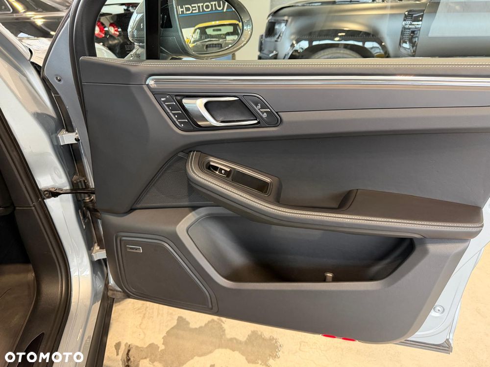 Porsche Macan T PDK - 22