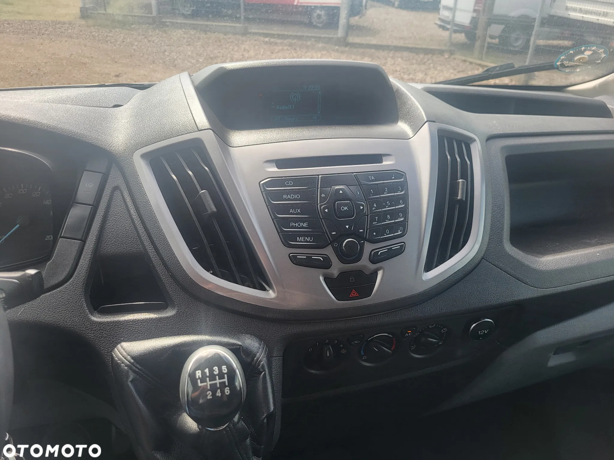 Ford Transit - 19