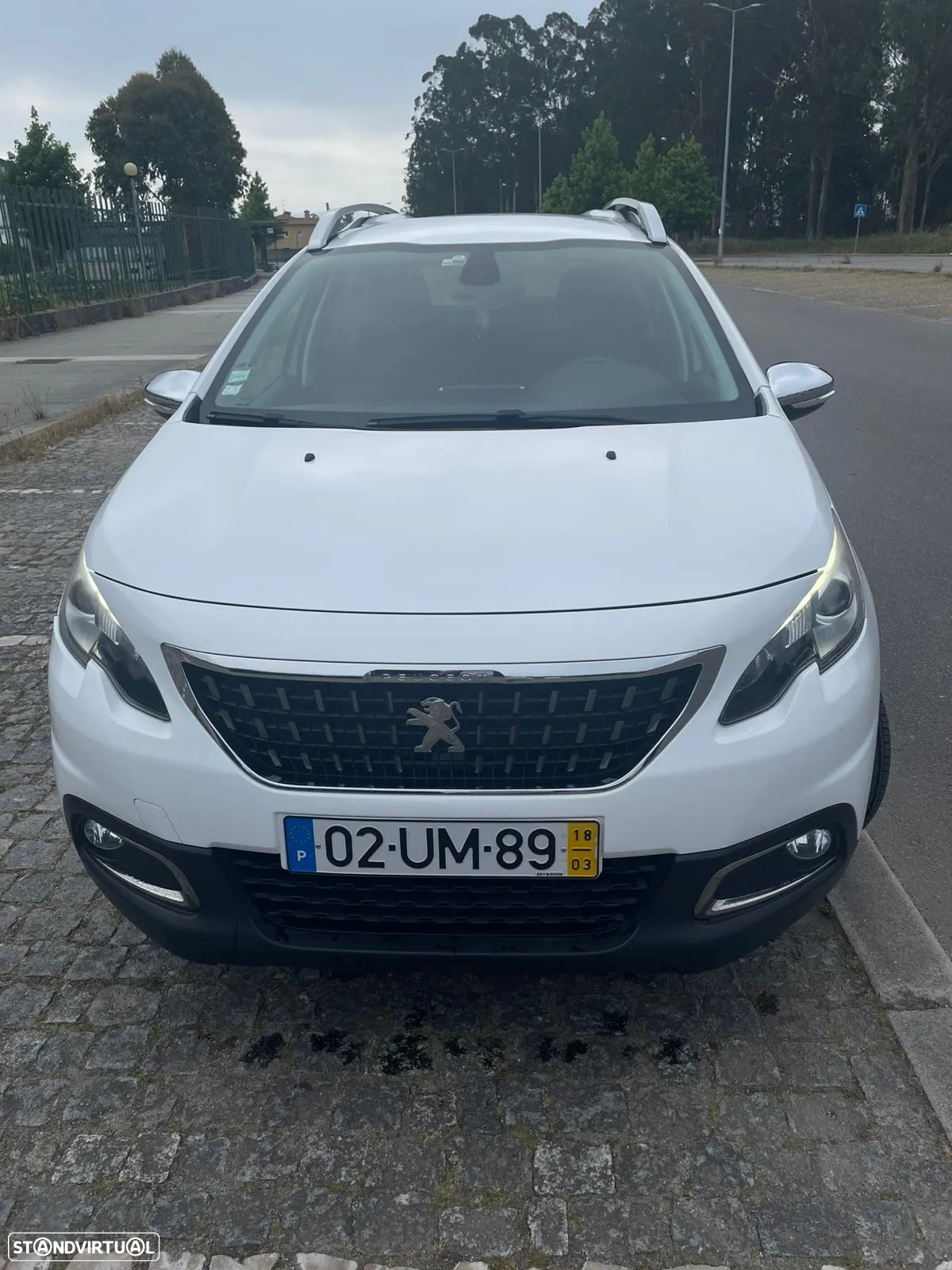 Peugeot 2008 1.6 BlueHDi Style - 3