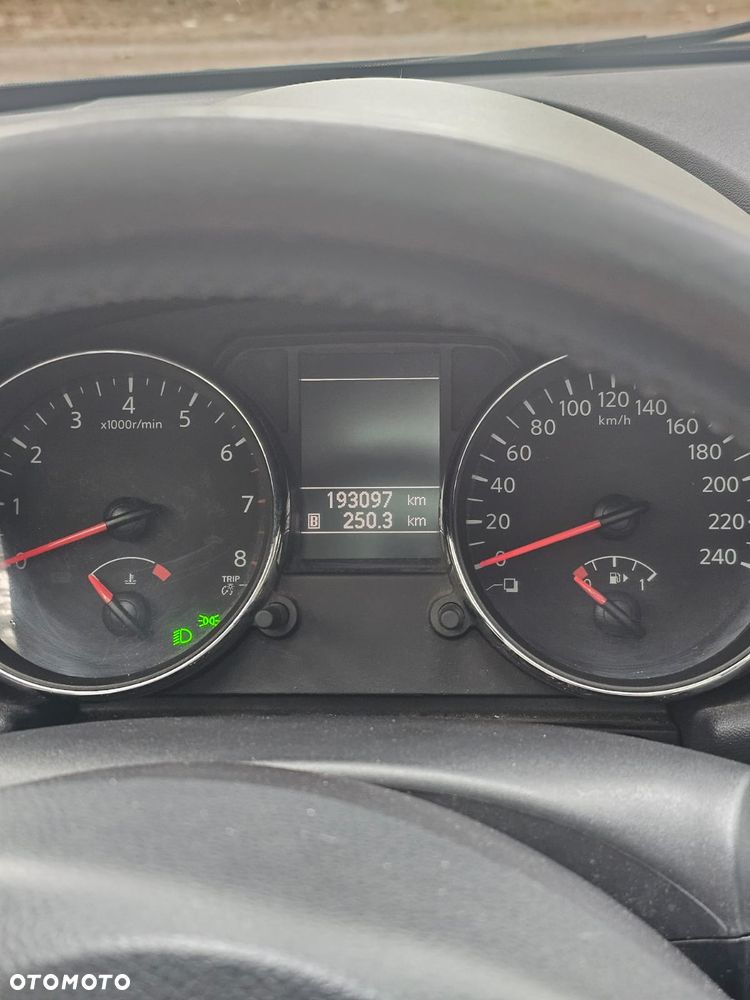 Nissan Qashqai - 11