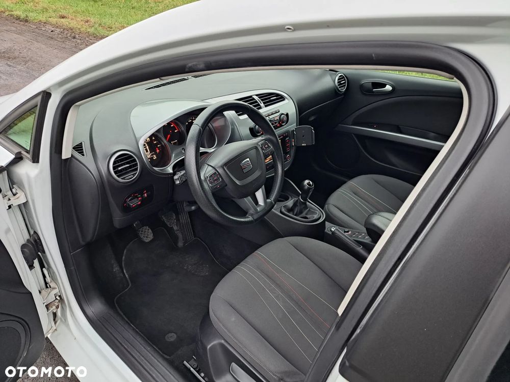 Seat Leon 1.6 TDI DPF Ecomotive Style Copa - 9