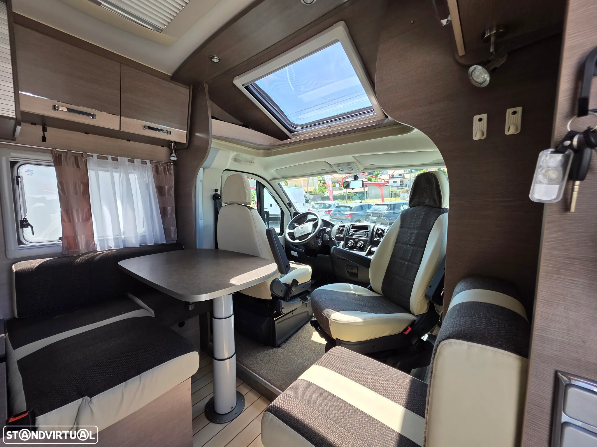 Bavaria T 690 2.3 130cv - 19