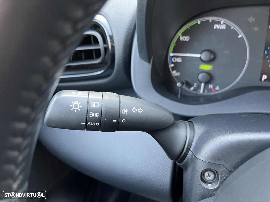 Toyota Yaris 1.5 HDF Comfort Plus - 26