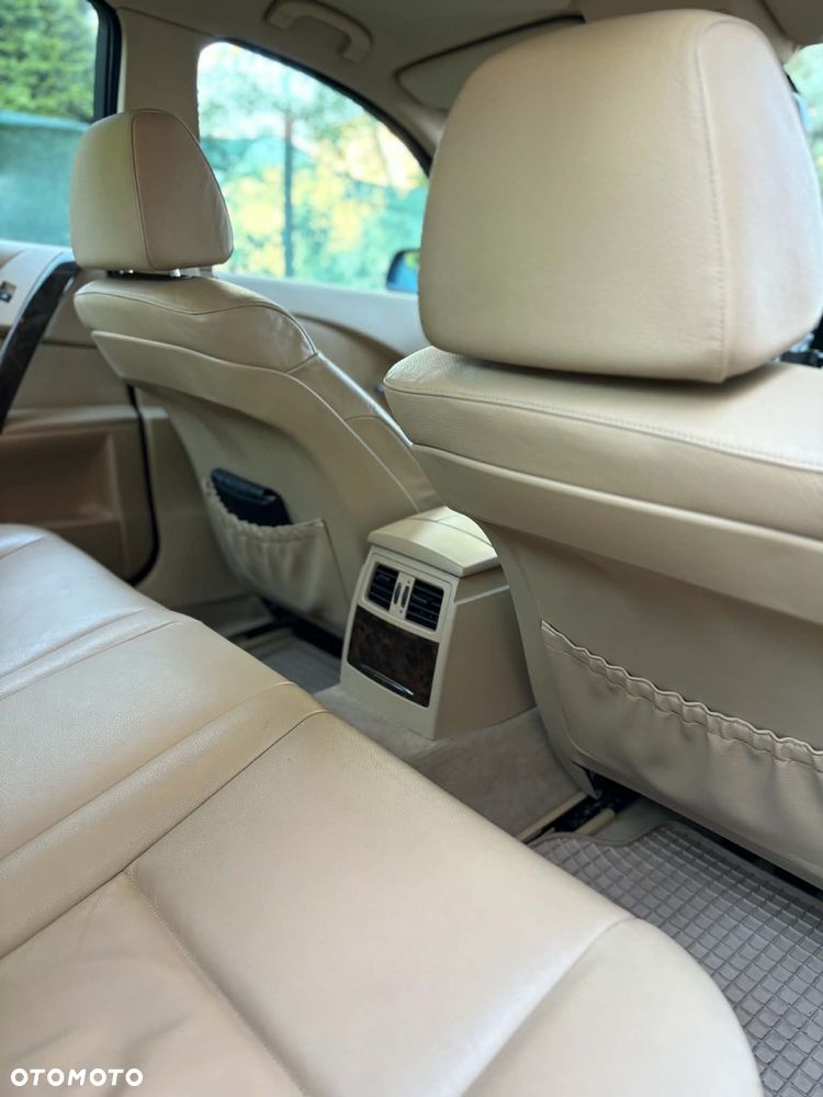 BMW Seria 5 - 11