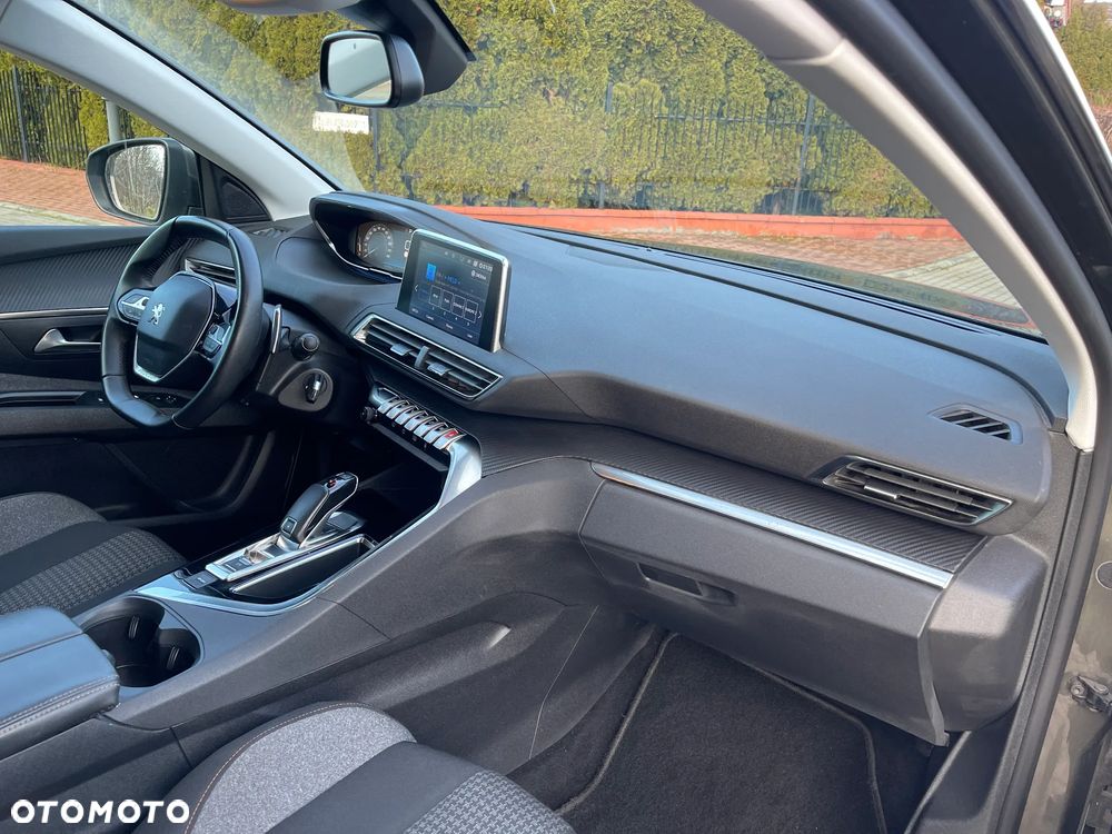 Peugeot 5008 1.5 BlueHDI Crossway S&S EAT8 - 23