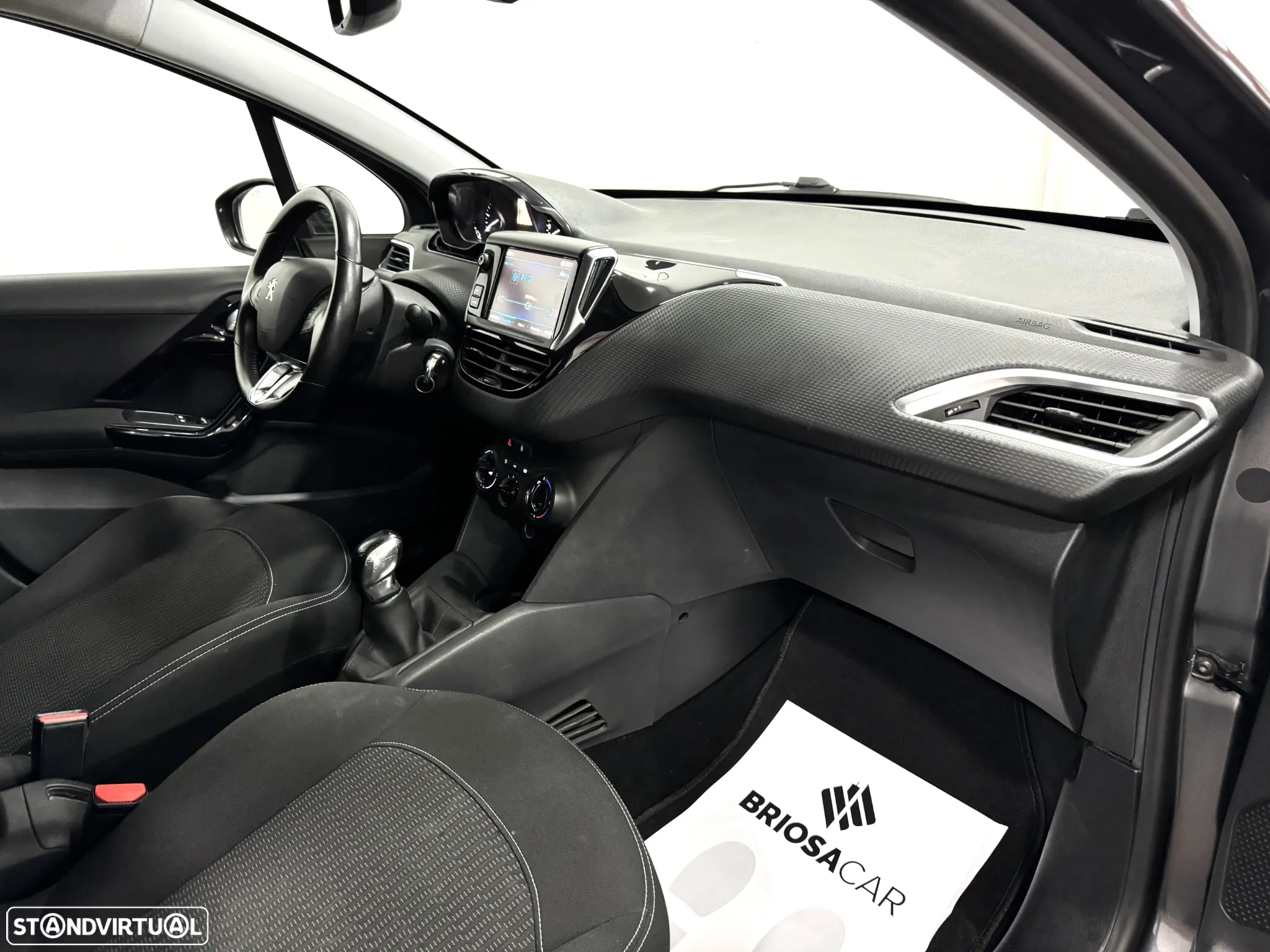Peugeot 208 1.6 BlueHDi Style - 5