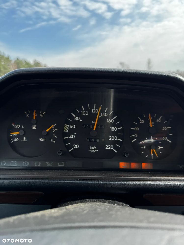 Mercedes-Benz W124 (1984-1993) - 11