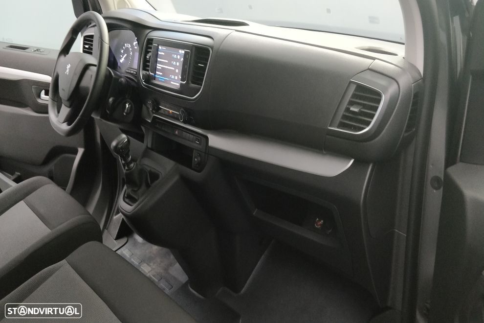 Peugeot Traveller - 16