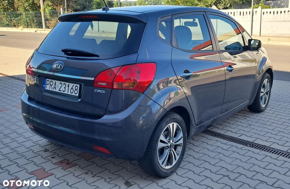 Kia Venga 1.6 CRDi 128 UEFA EURO 2016 - 6