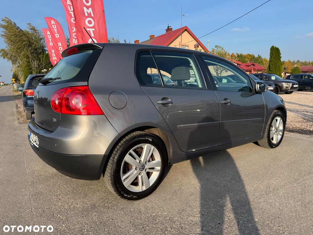 Volkswagen Golf - 29