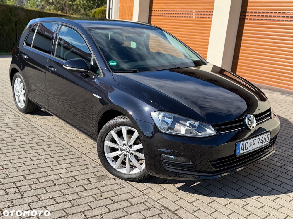 Volkswagen Golf - 5