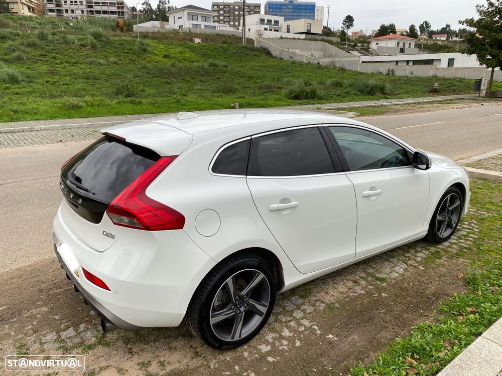 Volvo V40 1.6 D2 R-Design - 6