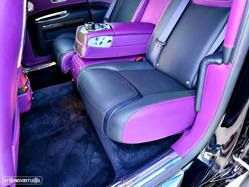 Rolls Royce Ghost Black Badge - 42