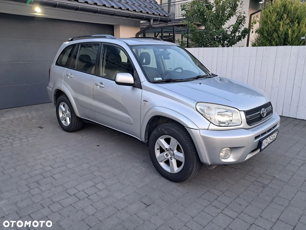 Toyota RAV4 2.0 VVT-i 4x4 - 4