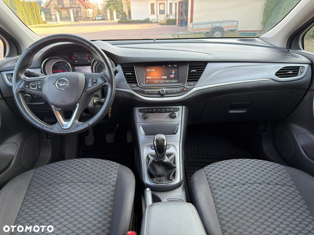 Opel Astra 1.6 CDTI Enjoy - 30