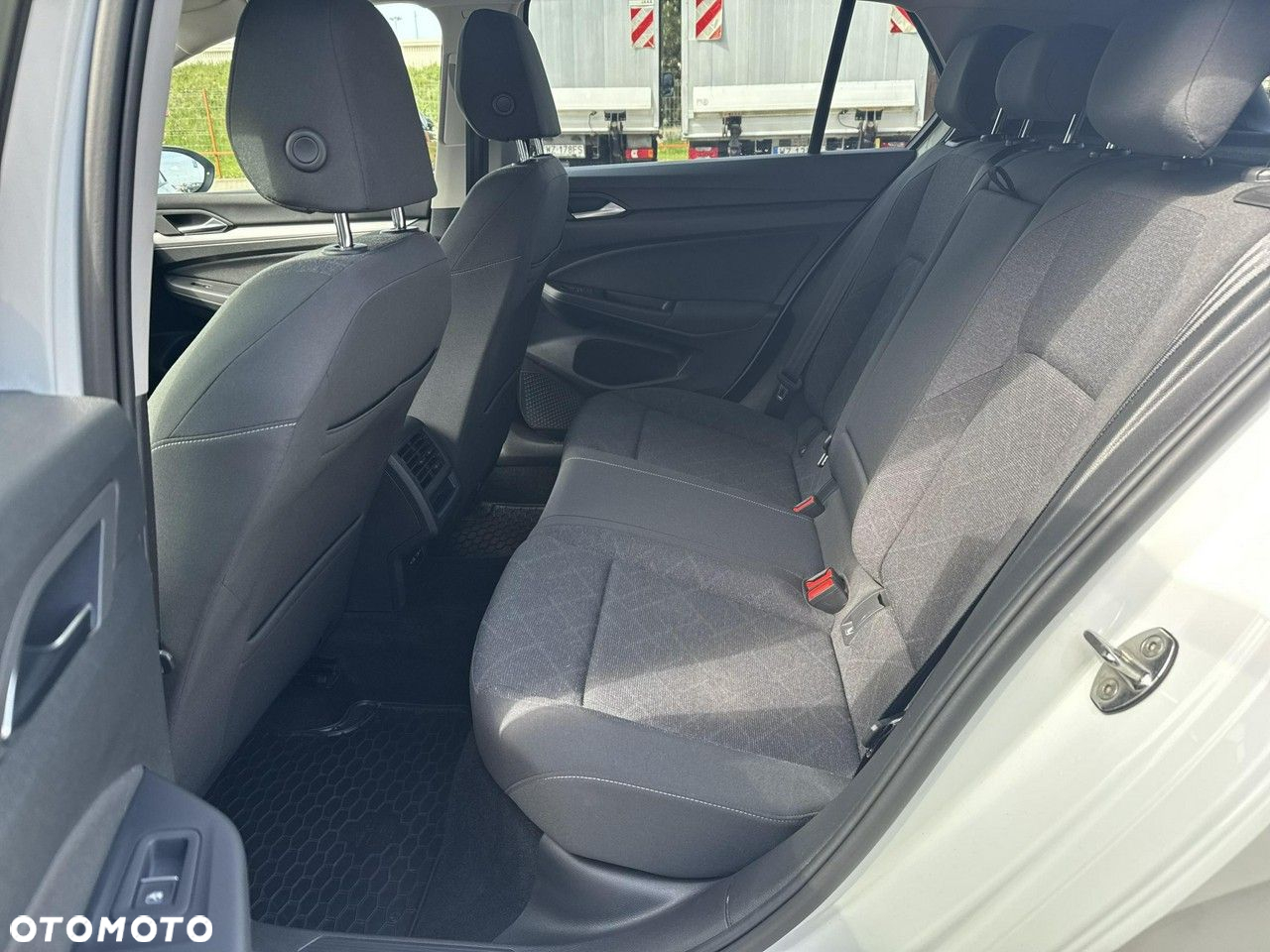 Volkswagen Golf VIII 1.5 TSI EVO Life - 15