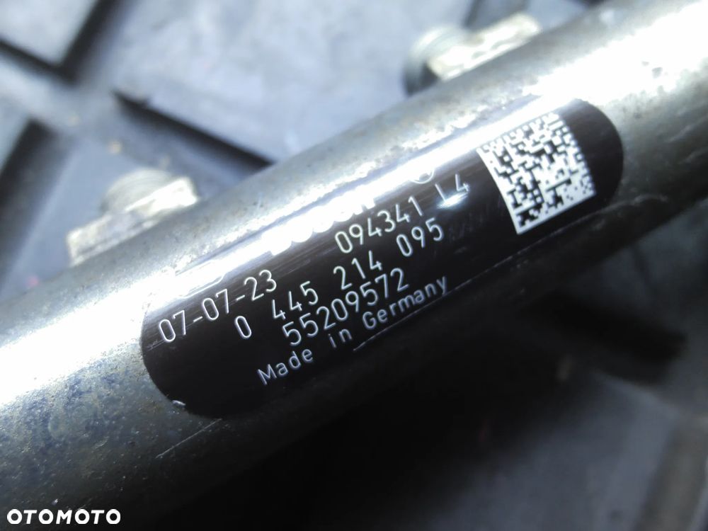 FIAT CROMA 1.9 JTD LISTWA WTRYSKOWA 0445214095 55209572   POSIADAM 2 SZT - 4