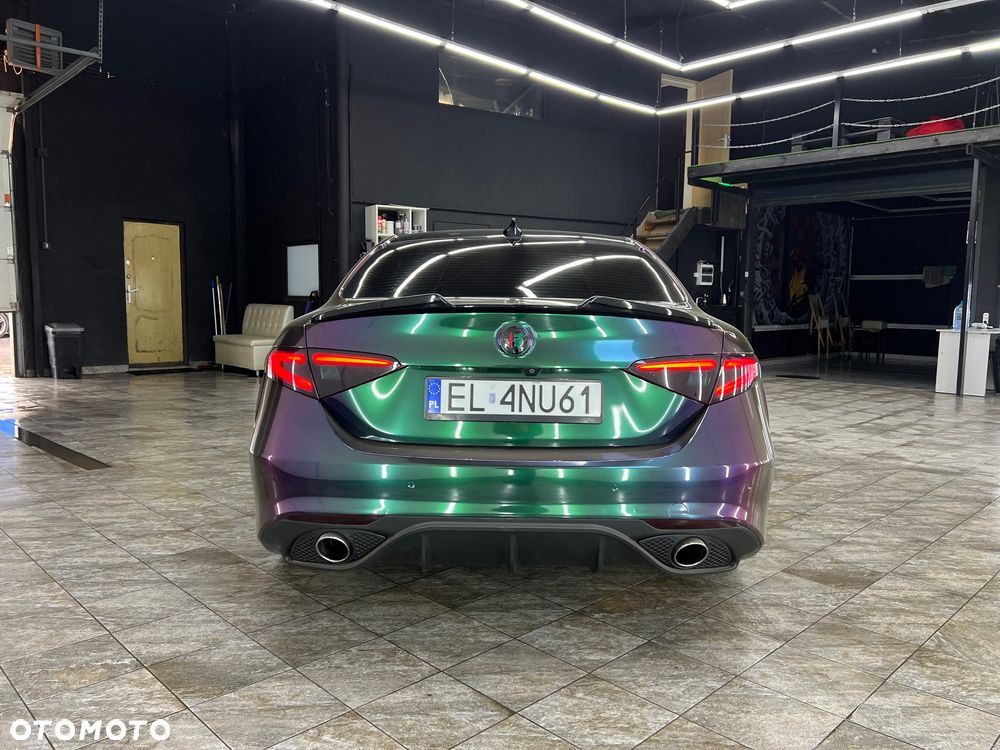 Alfa Romeo Giulia 2.0 Turbo TI Q4 - 6