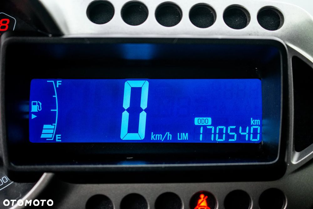 Chevrolet Aveo 1.2 LS - 18