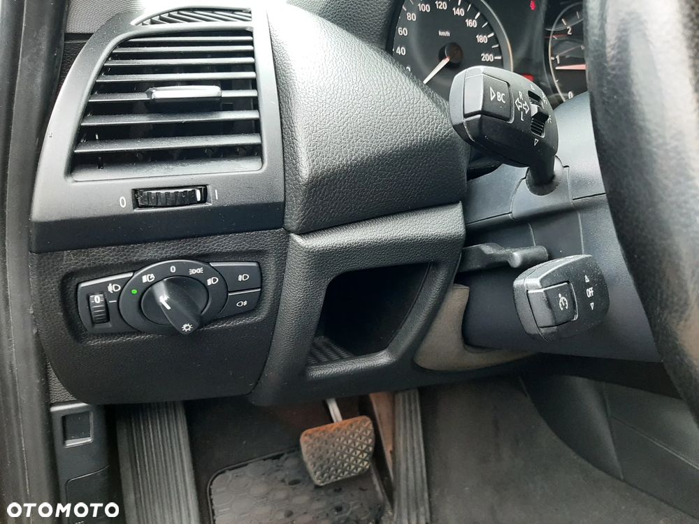 BMW Seria 1 118d DPF - 19