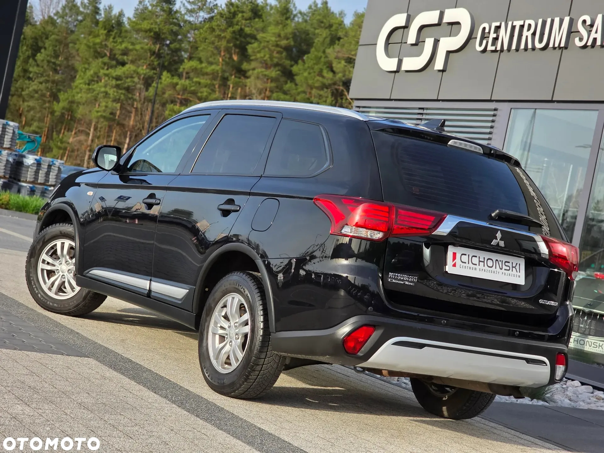 Mitsubishi Outlander 2.0 Invite + 2WD - 15