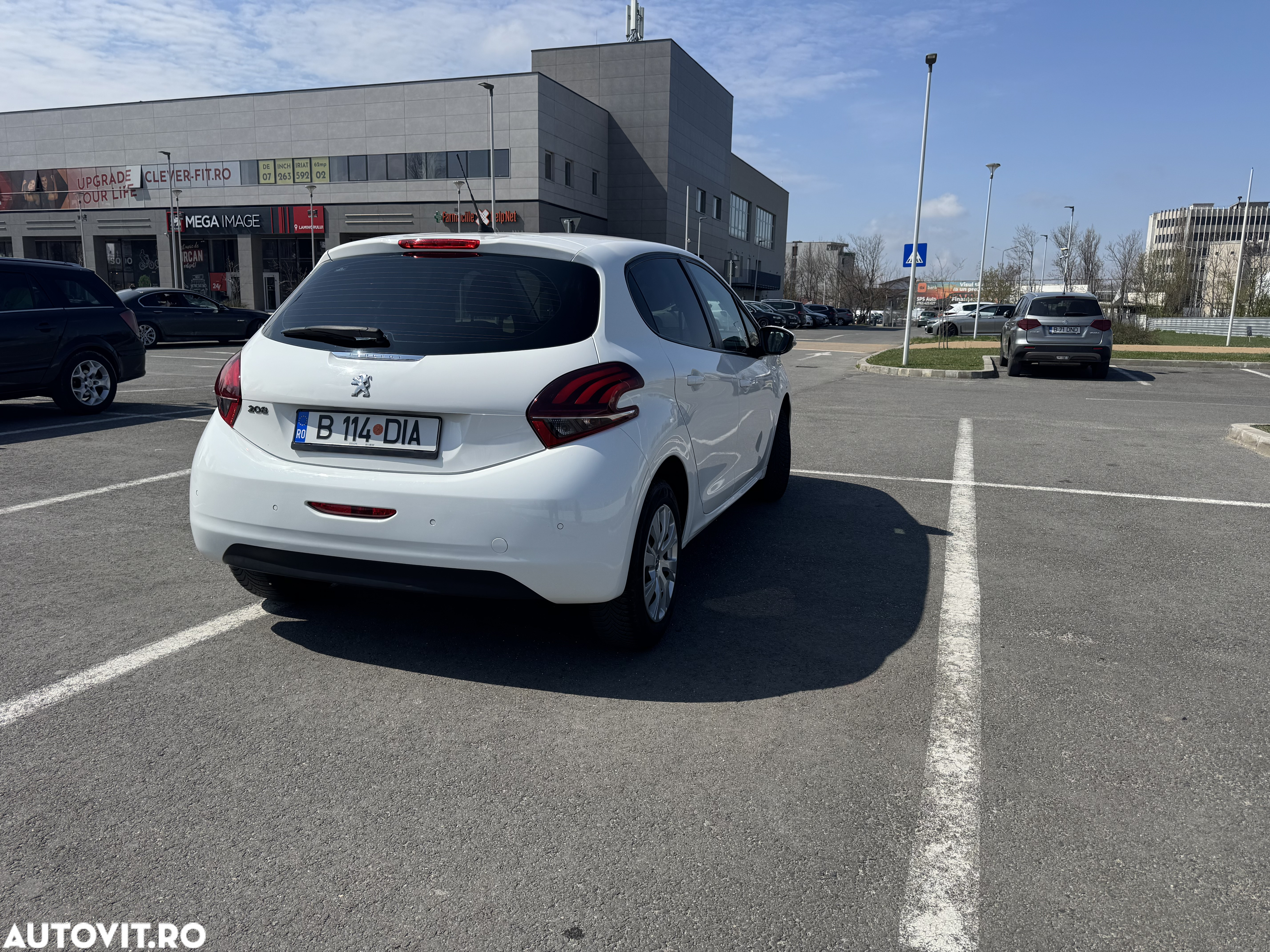 Peugeot 208 1.5 BlueHDi STT Active Pack - 4
